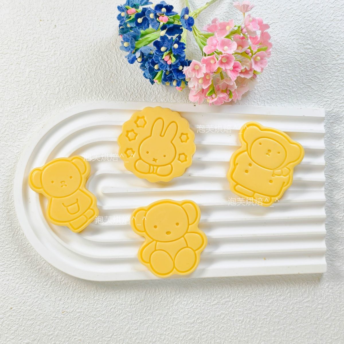 かわいい 3D プレスクッキー型 ミッフィー柄付き 再利用可 - Home Improvement Kids のレビューと価格